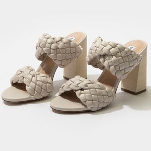 Steve Madden Twisted Heels In Bone